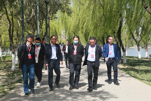 陜西省花卉協(xié)會一行領(lǐng)導(dǎo)參觀西安未央湖游樂園|陜西省花卉協(xié)會